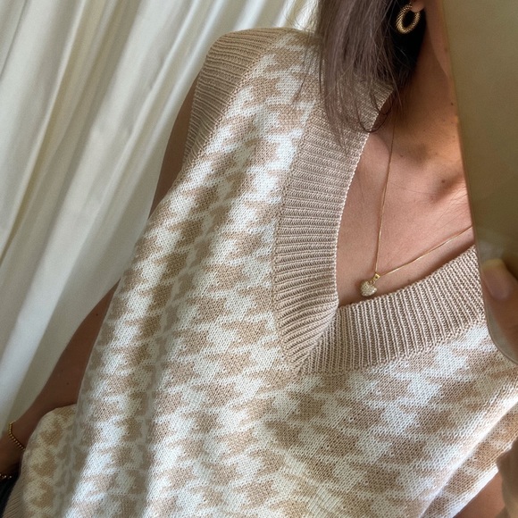 Kanzler Sweaters - The Essential Houndstooth Sweater Vest